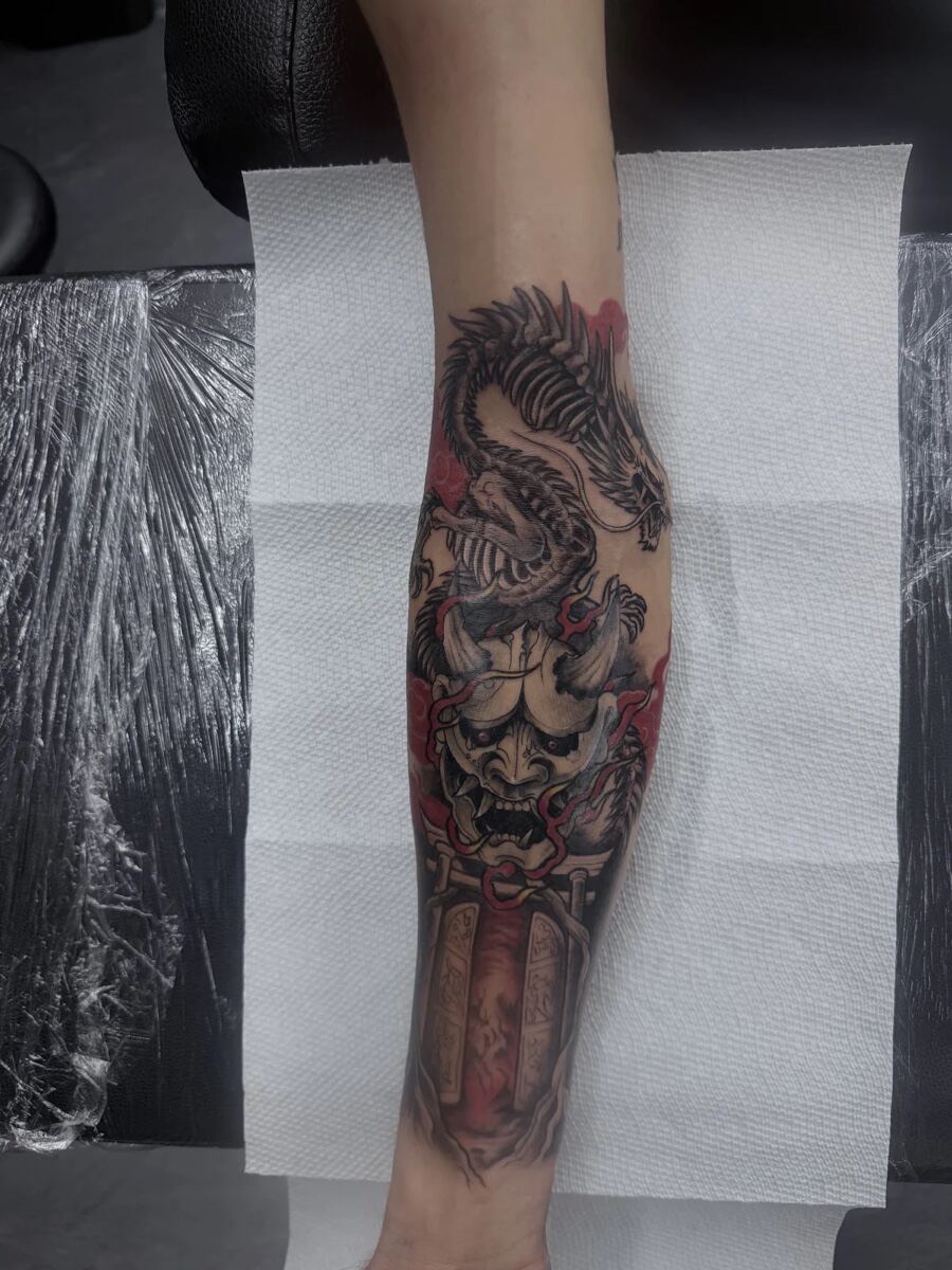 Color Japanese style leg sleeve, dragon and hannya mask